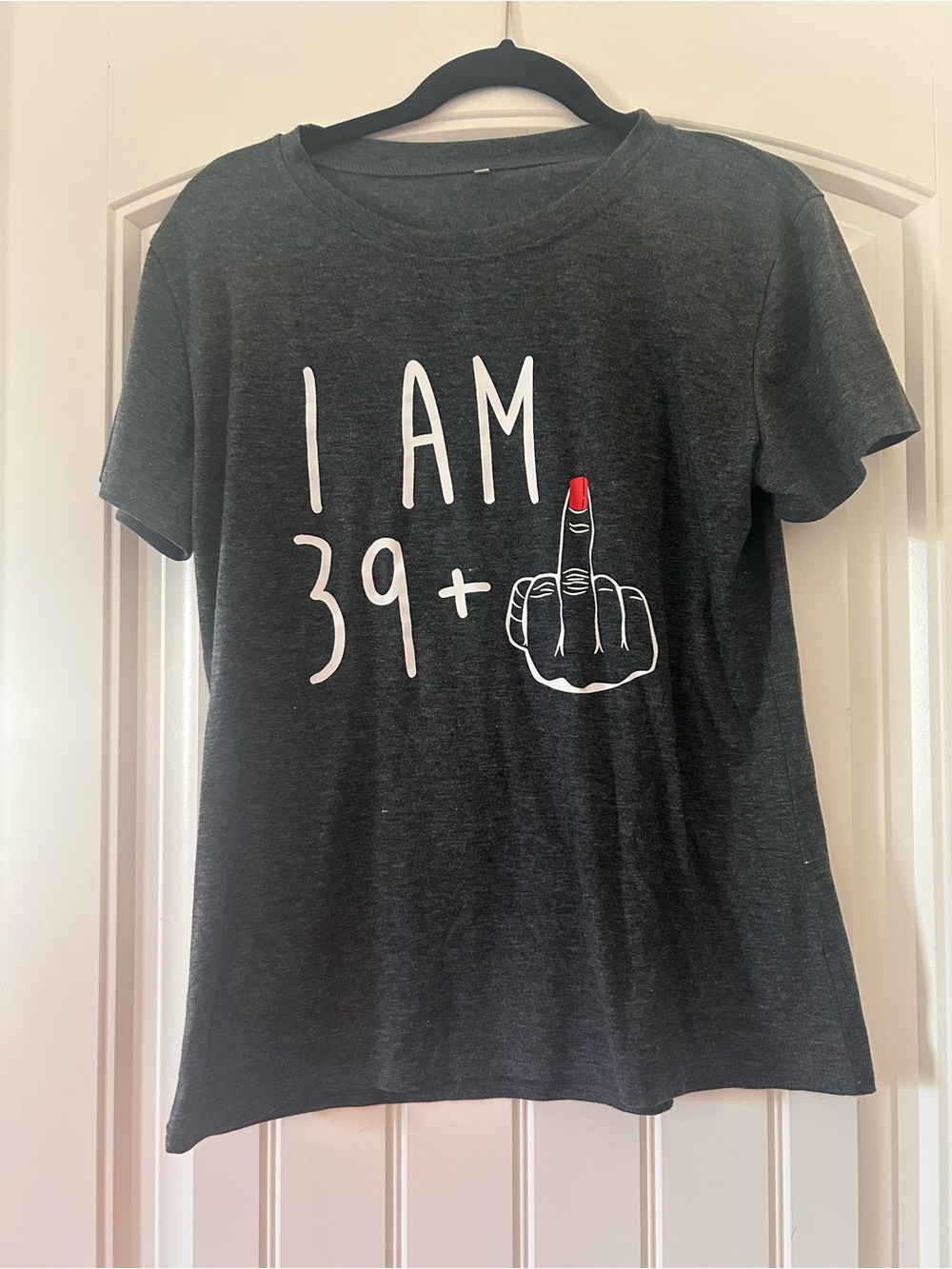SHEIN Black Graphic 'I AM 39+1 Short Sleeve Tee with Red Nail Detail